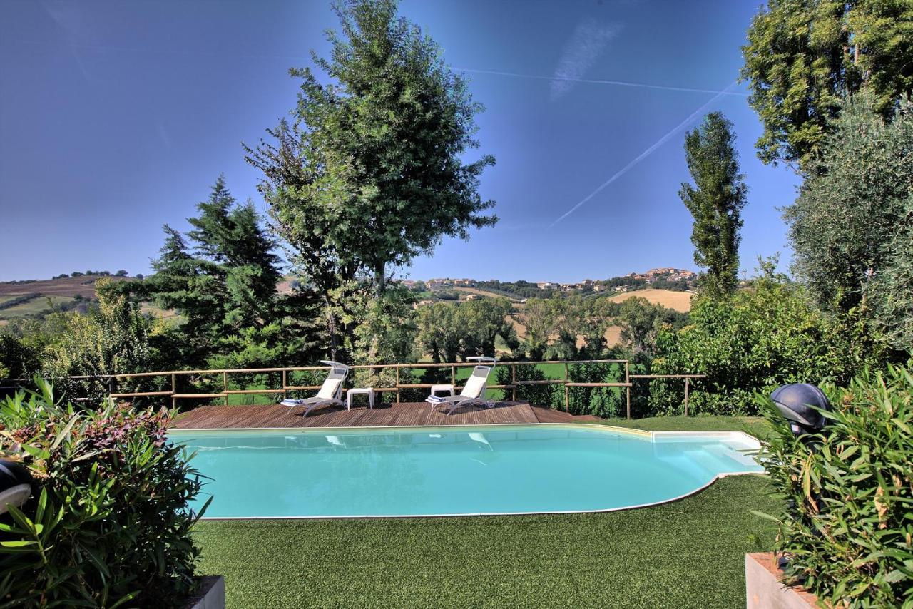 Grande Villa Storica Per Vacanze Con Giardino Privato E Piscina Ostra Exteriör bild