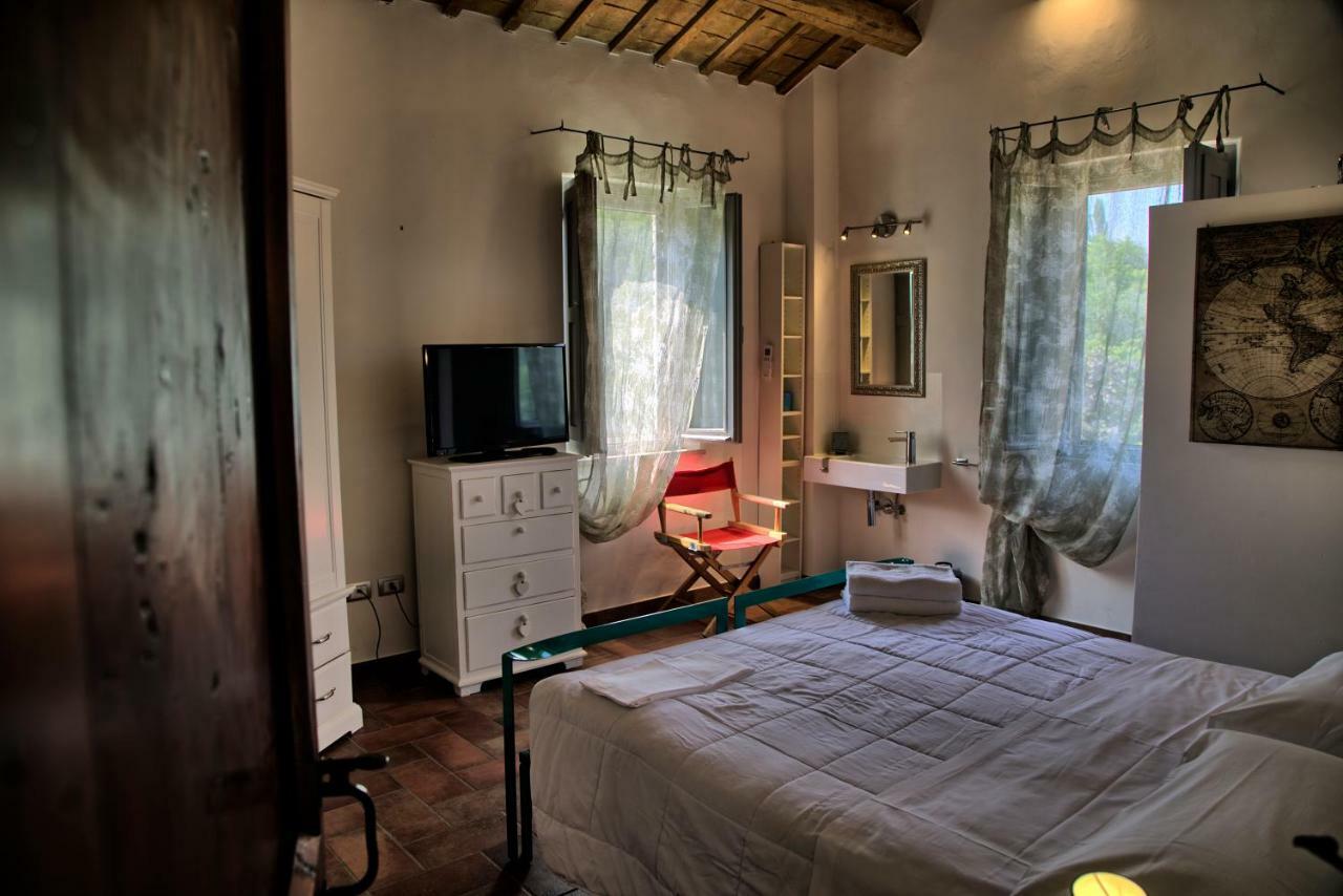 Grande Villa Storica Per Vacanze Con Giardino Privato E Piscina Ostra Exteriör bild