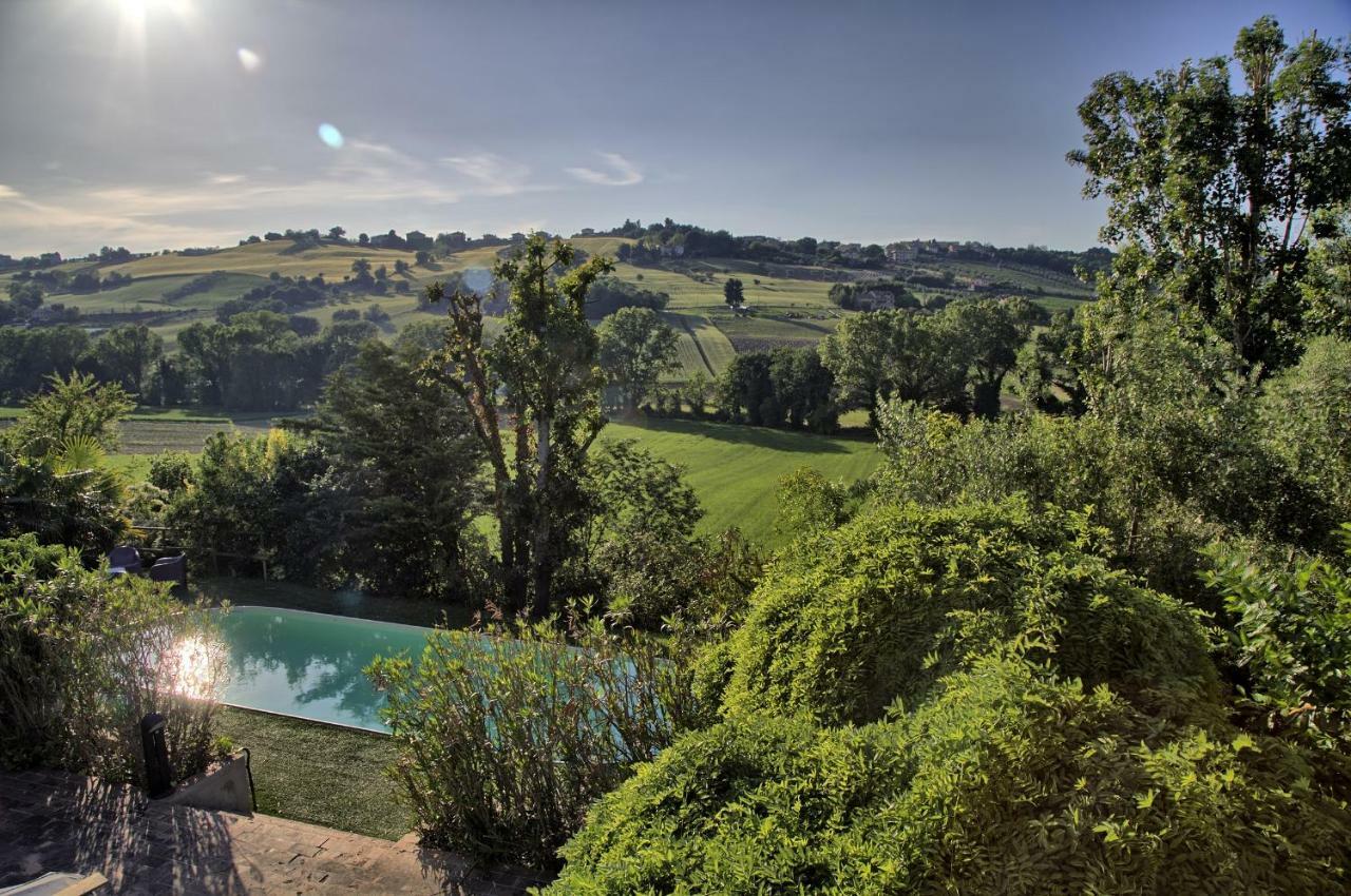 Grande Villa Storica Per Vacanze Con Giardino Privato E Piscina Ostra Exteriör bild