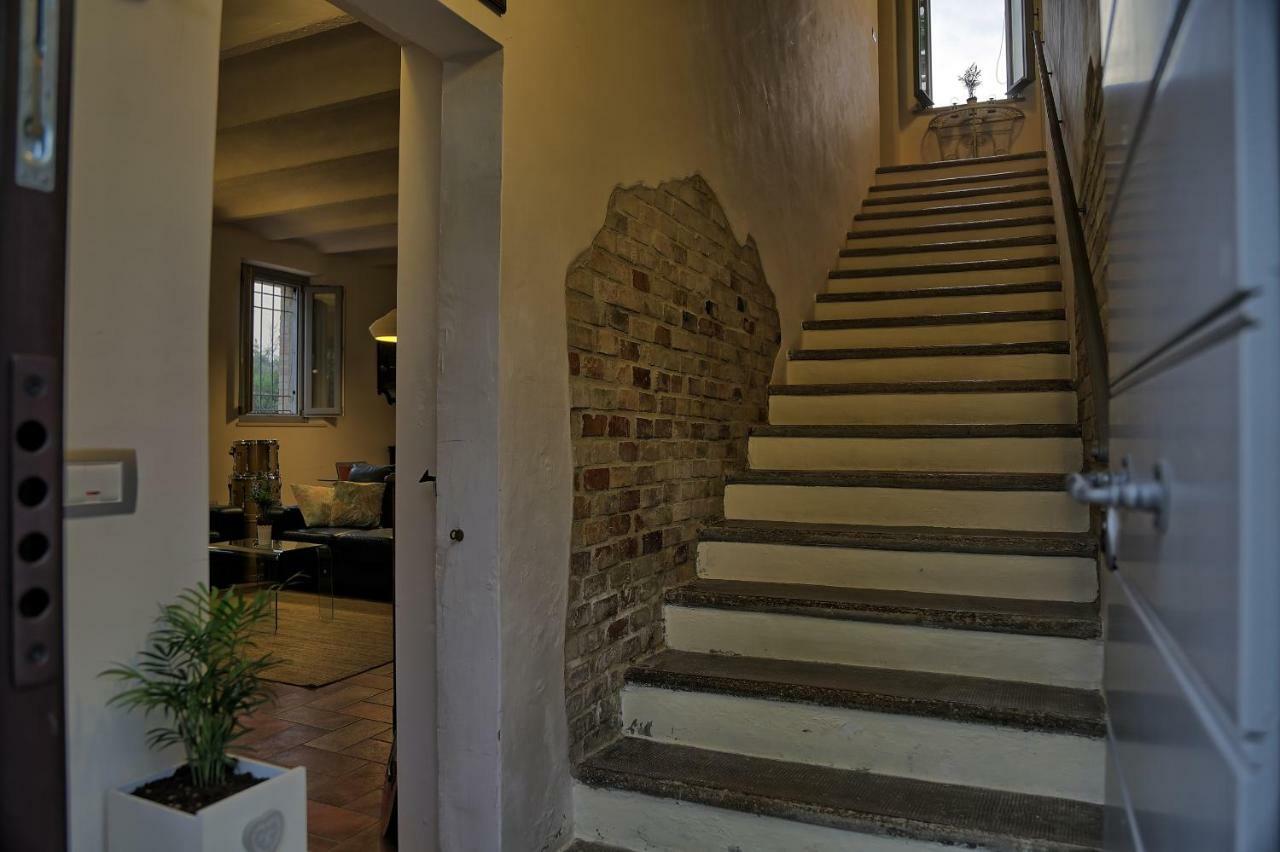 Grande Villa Storica Per Vacanze Con Giardino Privato E Piscina Ostra Exteriör bild