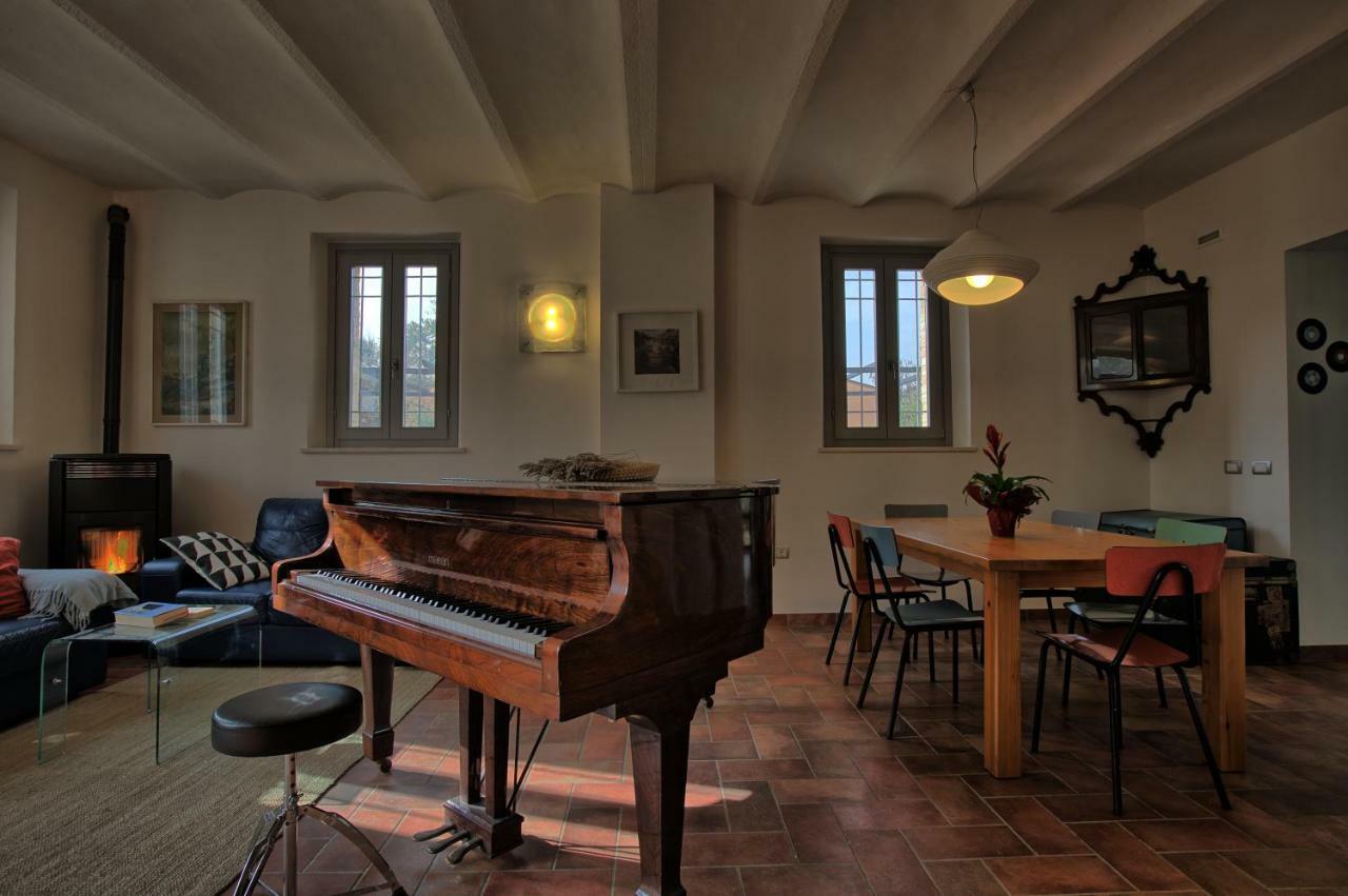 Grande Villa Storica Per Vacanze Con Giardino Privato E Piscina Ostra Exteriör bild